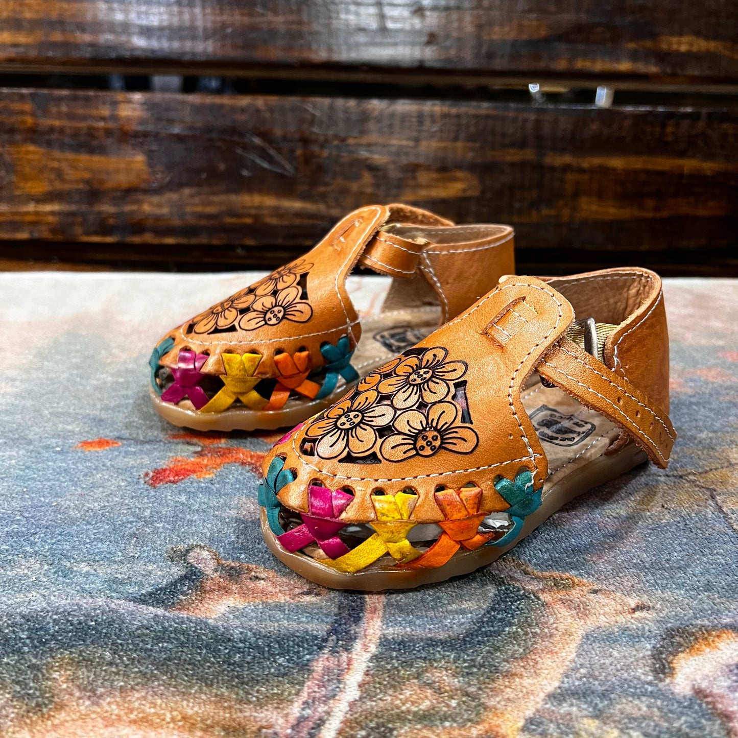 Girls' Flower Cutout Huaraches