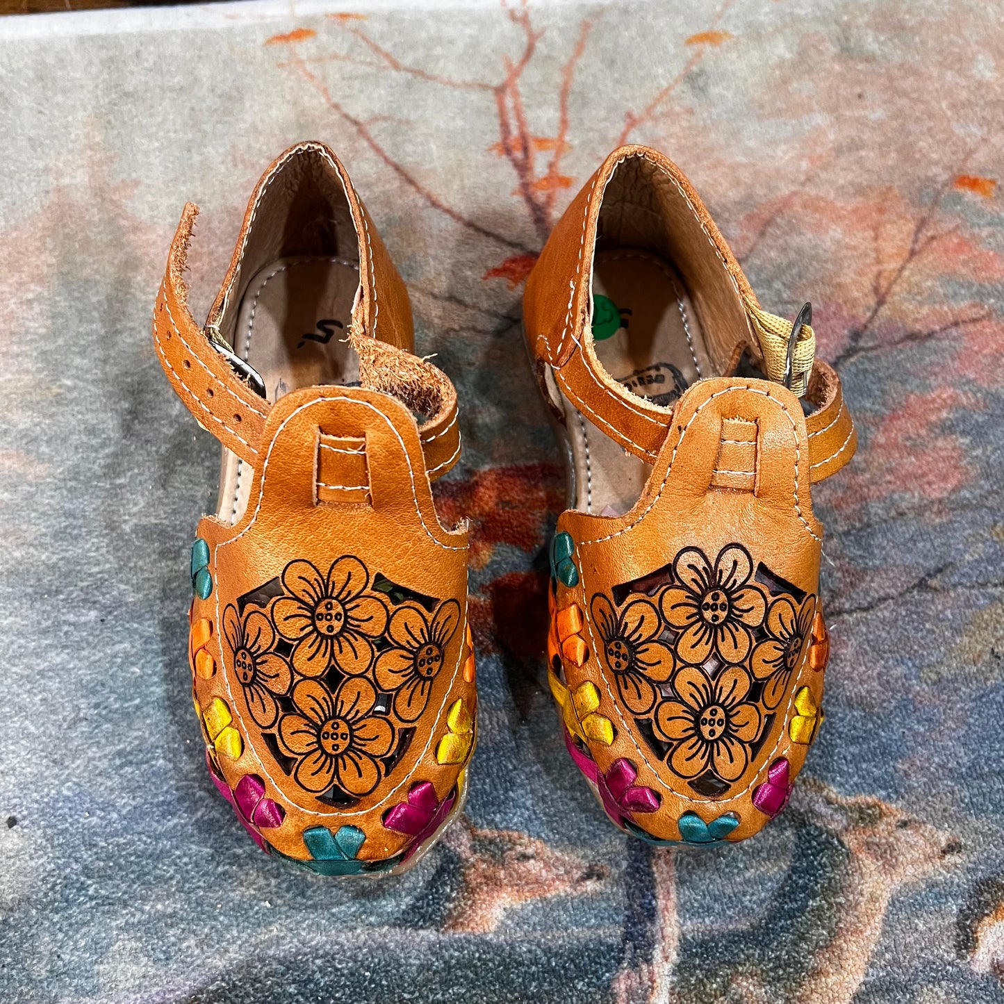 Girls' Flower Cutout Huaraches