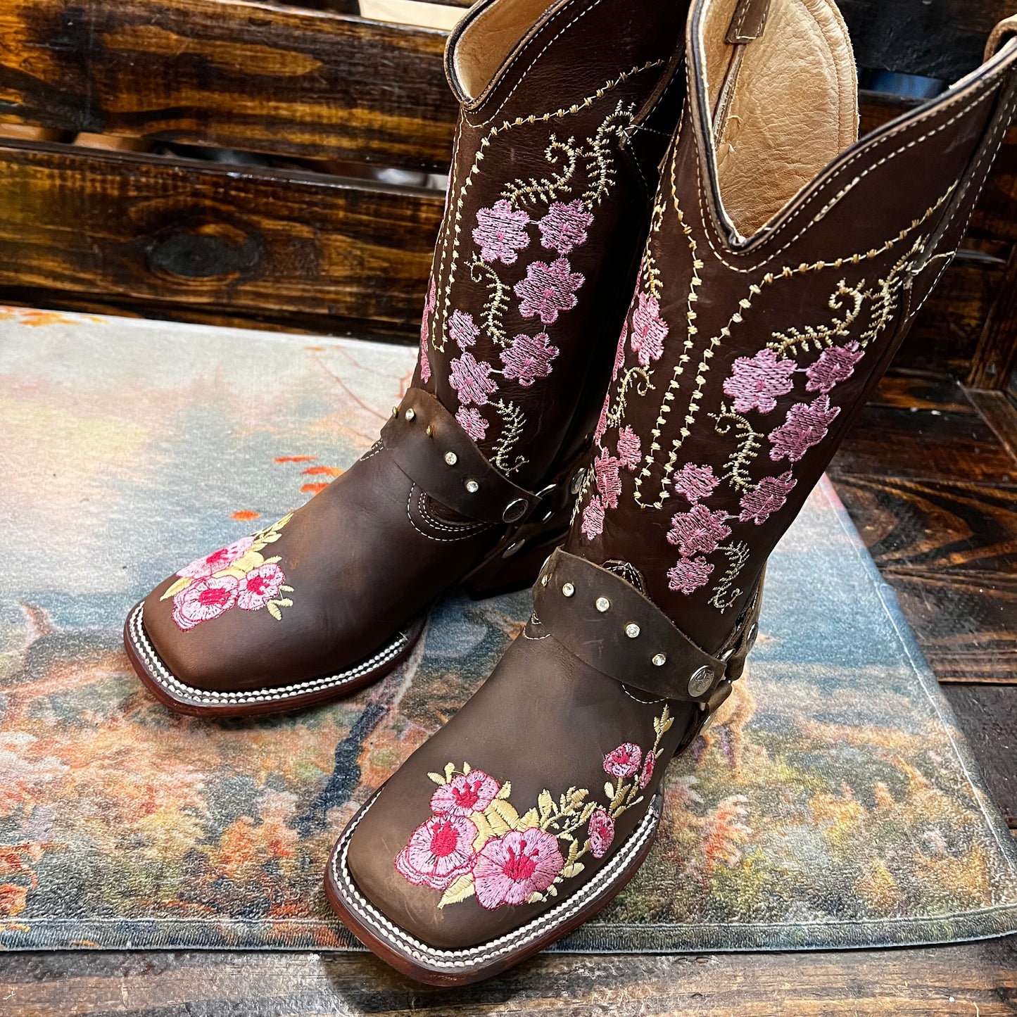 The Rosario boots