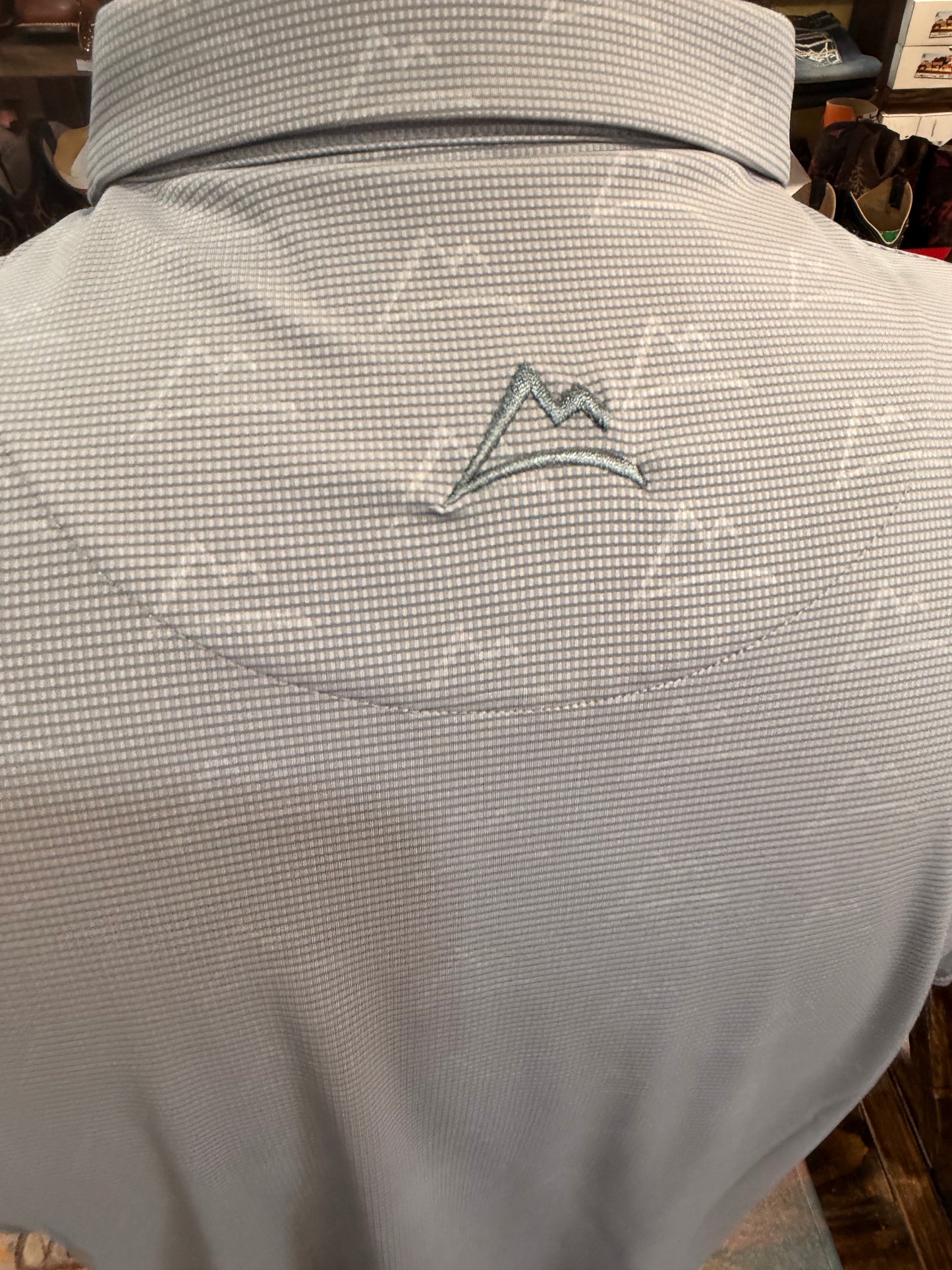 Men’s Mountain-Print Performance Polo (light grey)