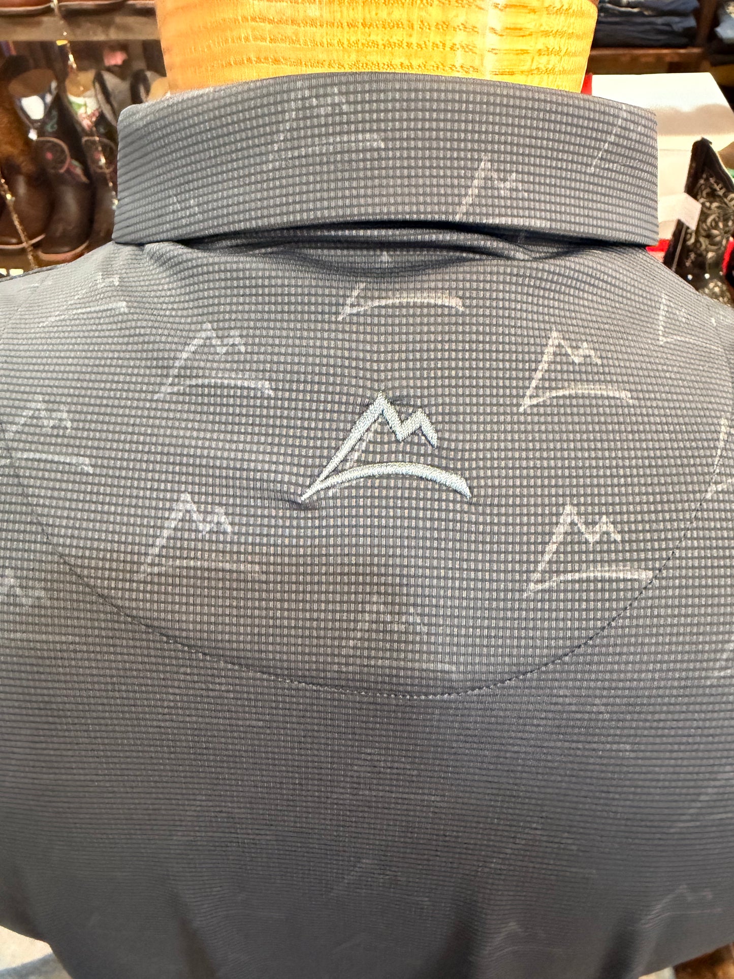 Men’s Mountain-Print Performance Polo
