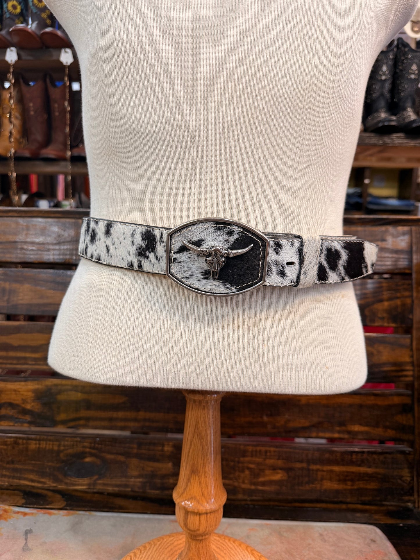 Cowhide Western Belt with Metal Buckle
