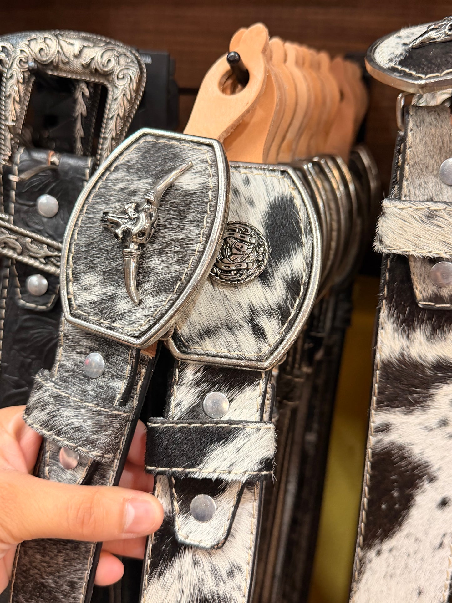 Cowhide Western Belt with Metal Buckle
