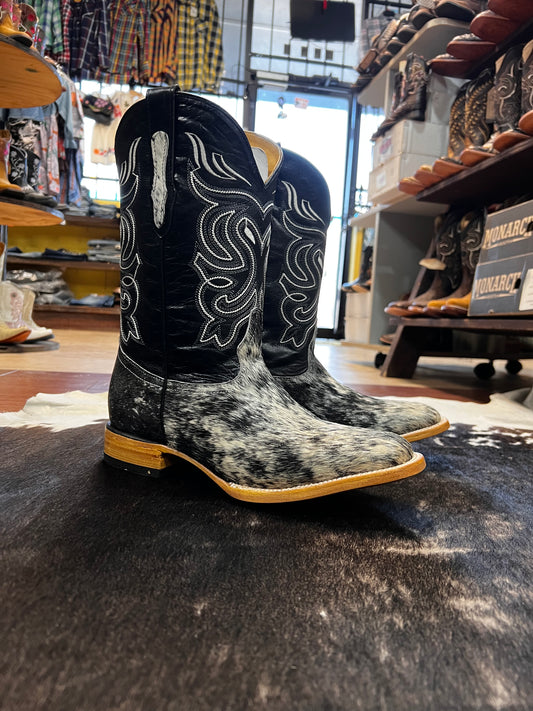 The Toro Boots